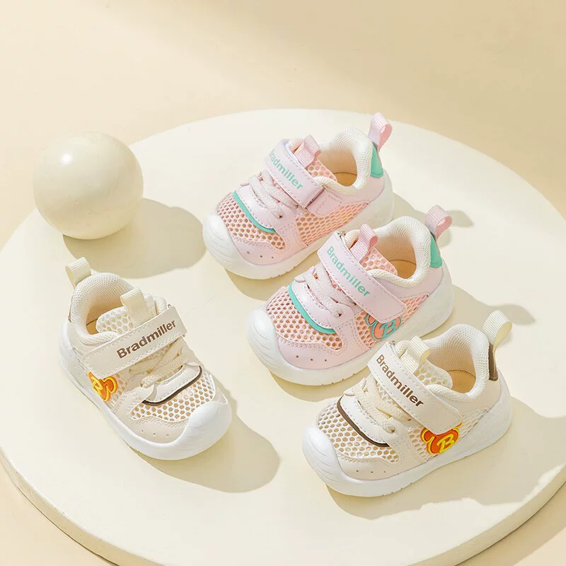 2024 Весенняя новая дышащая сетчатая обувь для малышей, мягкая детская обувь для мальчиков, Женская Нескользящая детская обувь оптом