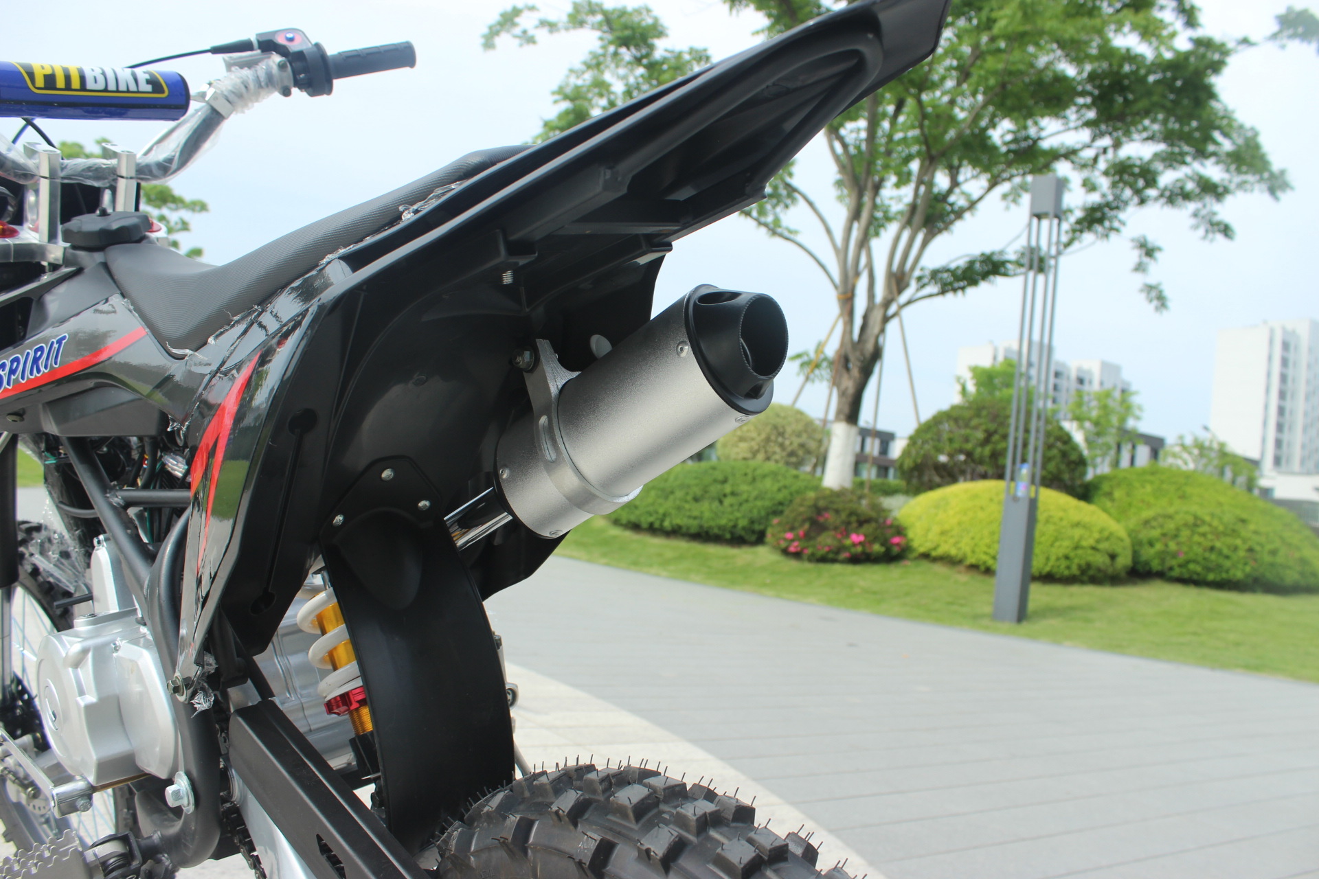 Brand New Off-Road Motorcycle, Mountain Dirt Bike with Reinforced Frame, Professional Motorcycle, 125Cc All-Terrain Motorcycle