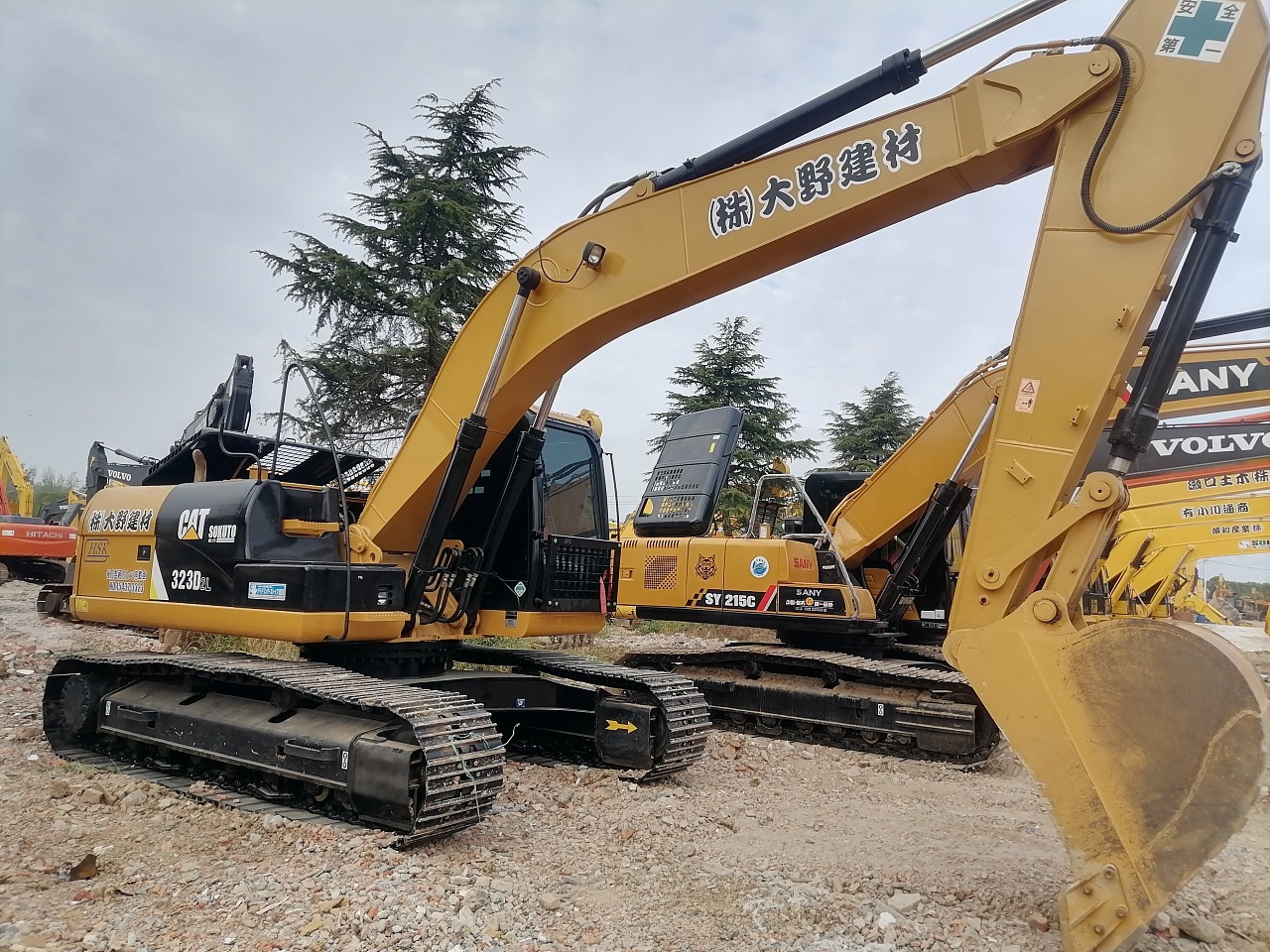 Todo el coche de importación de segunda mano Hitachi 210 excavadora 200 Komatsu 240 SanY 235 Hyundai
