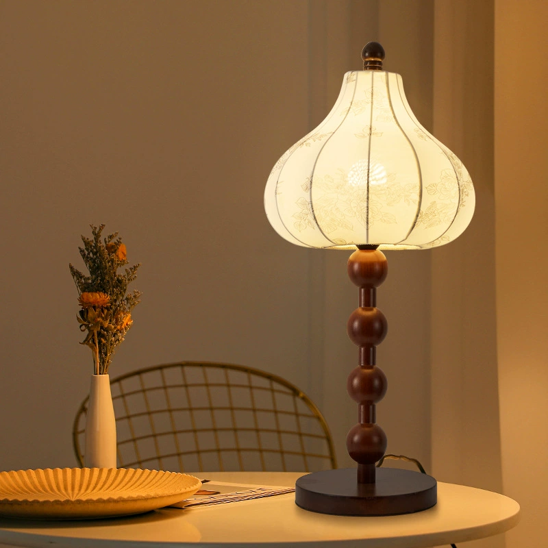 Floor lamp for living room for bedroom, retro atmospheric table lamp, french style, American style