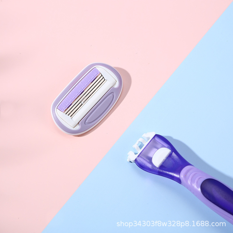 Long-Handled Four-Layer Razor for Women, Replaceable Blades, for Underarm, Leg Hair, and Private Area Hair Removal