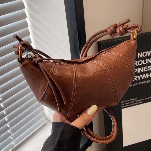 Cross-border South Korea Niche Croissant Bag Women's 2024 New All-match Casual Super Fire Dumpling Bag Fashion Shoulder Crossbody Bag