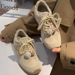 WM6欧洲站女鞋25秋流苏花球时尚牛反绒皮圆头系带平内增高德训鞋