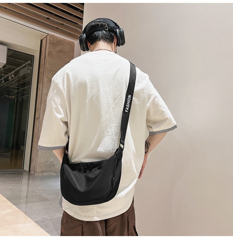 ins Simple nylon fabric crossbody bag for women 2023 new Korean style fashionable single-shoulder dumpling bag for students, trendy single-shoulder bag undefined
