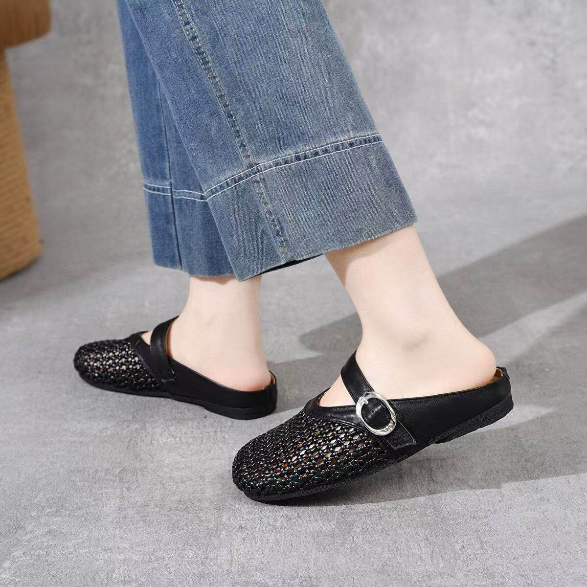 Dép sandal nữ da thật mũi tròn đan rỗng gót thấp chống trượt — màu be chi tiết 7