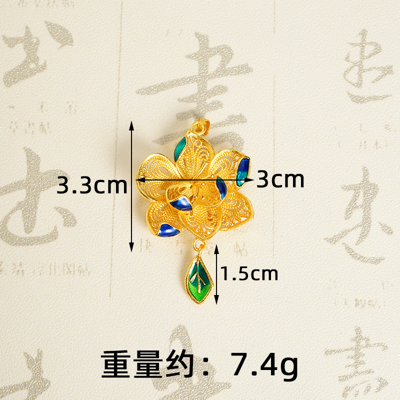 Antiguo oro de oro de lujo ligero de Vietnam nuevos productos de alta calidad flores hueco goteo de aceite de esmalte collar de hoja de color mujer fábrica al por mayor