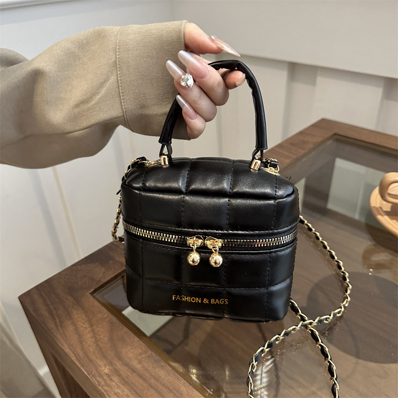 "Social media trendy mini fashionable fresh quality hand-held bag 2024 spring new versatile stylish single shoulder crossbody bucket bag"