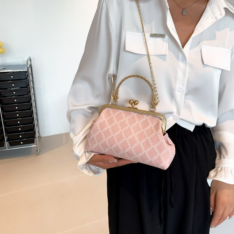 Cadena de moda rombo bolsa de concha ins moda perla cerradura noche bolsa de estilo fragante hombro crossbody bolsa de aspecto alto