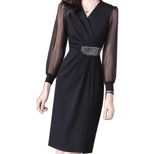 Hollywood-style French-style A-line dress, body-hugging, new women's high-end temperament, stylish black dress for early autumn and late autumn.