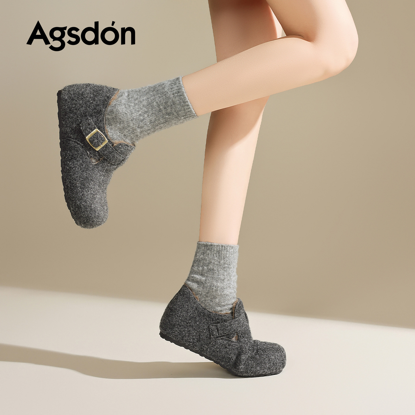 2025 nuevo invierno con suela gruesa y botas de nieve de algodón de lana para mujeres.