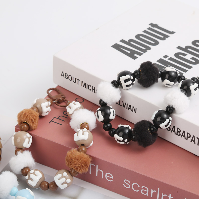 Nuevas letras creativas cuentas colgantes de teléfonos móviles bolsos bolsas de pelo llaveros de automóviles joyas colgantes caja ciega en vivo