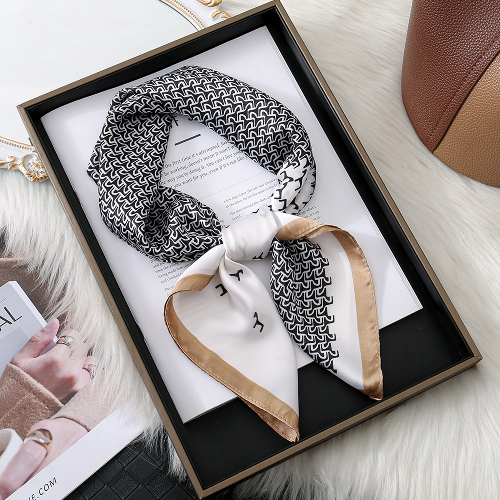 Comercio exterior simple negocio 70CM bufandas de seda primavera y otoño atado pelo atado bolsa de seda imitado pony moda bufandas cuadradas de alta calidad para mujeres