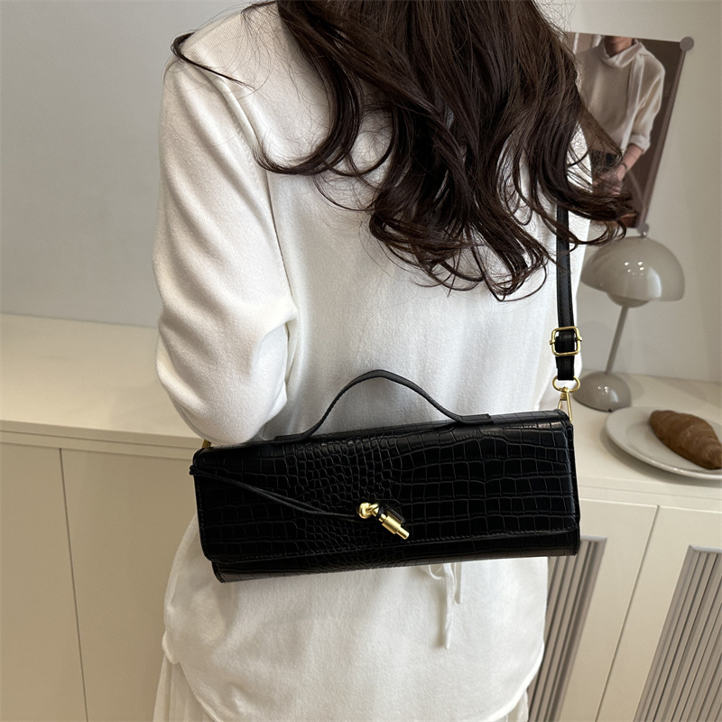 Bolso de cena 2025 primavera y verano nuevo estilo temperamento bolso de palo bloqueo oblicuo bolso horizontal bandolera bolso femenino