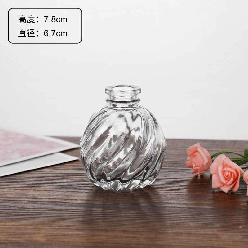外国貿易卸売ライト高級ハイエンド小さな花瓶セットレトロレリーフフラワーアレンジメント装飾品透明ガラス花瓶|undefined