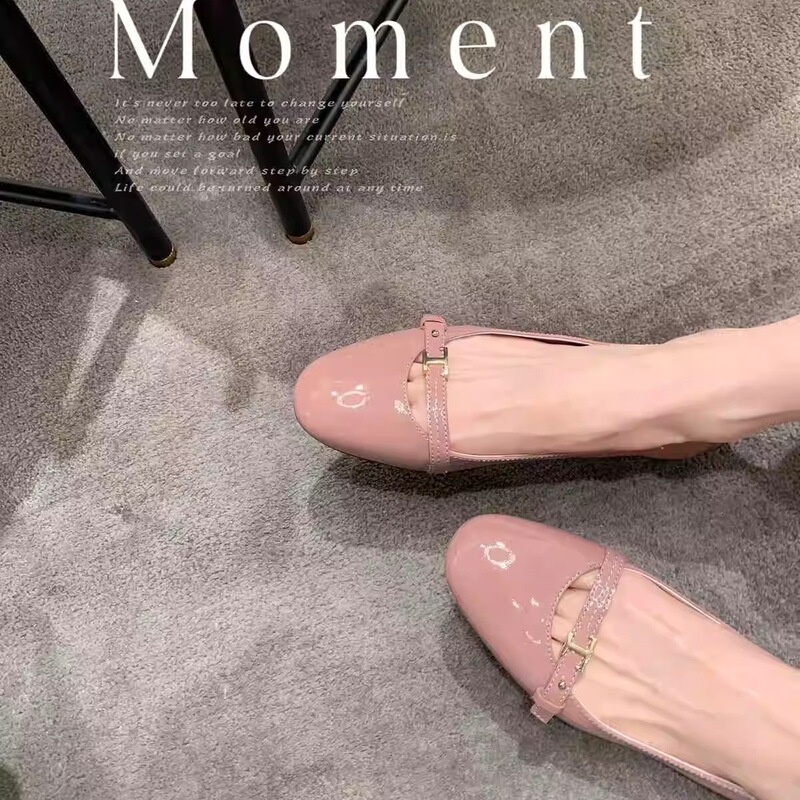 Super Soft Patent Leather Height-Increasing Ballet Flats for Women, Round-Toe, Slimming, Shallow Mouth, Elegant Commuter Style, Gold Buckle Mary Jane Shoes Super Soft Patent Leather Height-Increasing Ballet Flats for Women, Round-Toe, Slimming, Shallow Mouth, Elegant Commuter Style, Gold Buckle Mary Jane Shoes