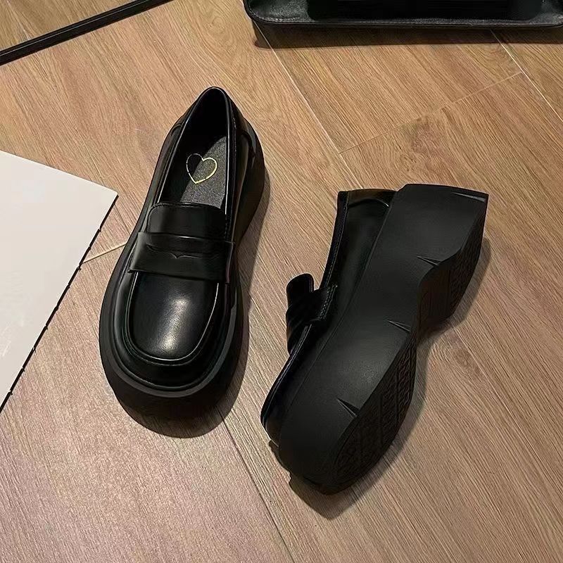 글로시 블랙