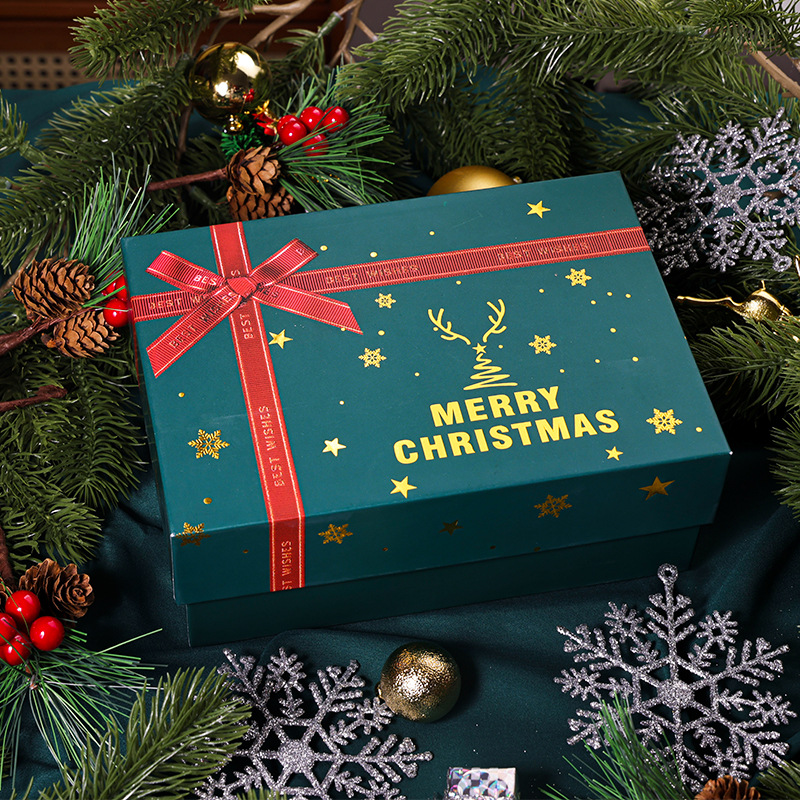 新款圣诞节礼品盒化妆品香水礼物包装盒天地盖红色平安夜礼品盒
