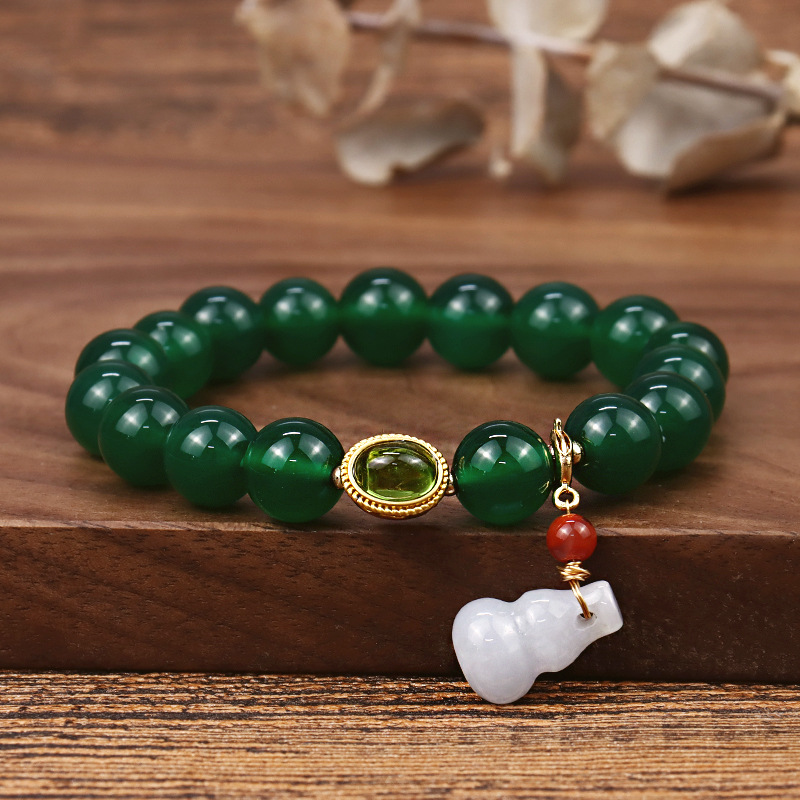 Fashion Green Agate Chalcedony Fashion Simple Bracelet Crystal White Jade Pendant Bracelet display picture 1