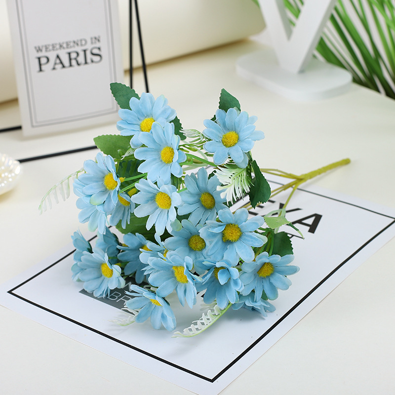 Simulated flowers, daisies, chamomiles, fake bouquets, living room decorations, plastic home decoration, wedding decorations, manufacturer wholesale