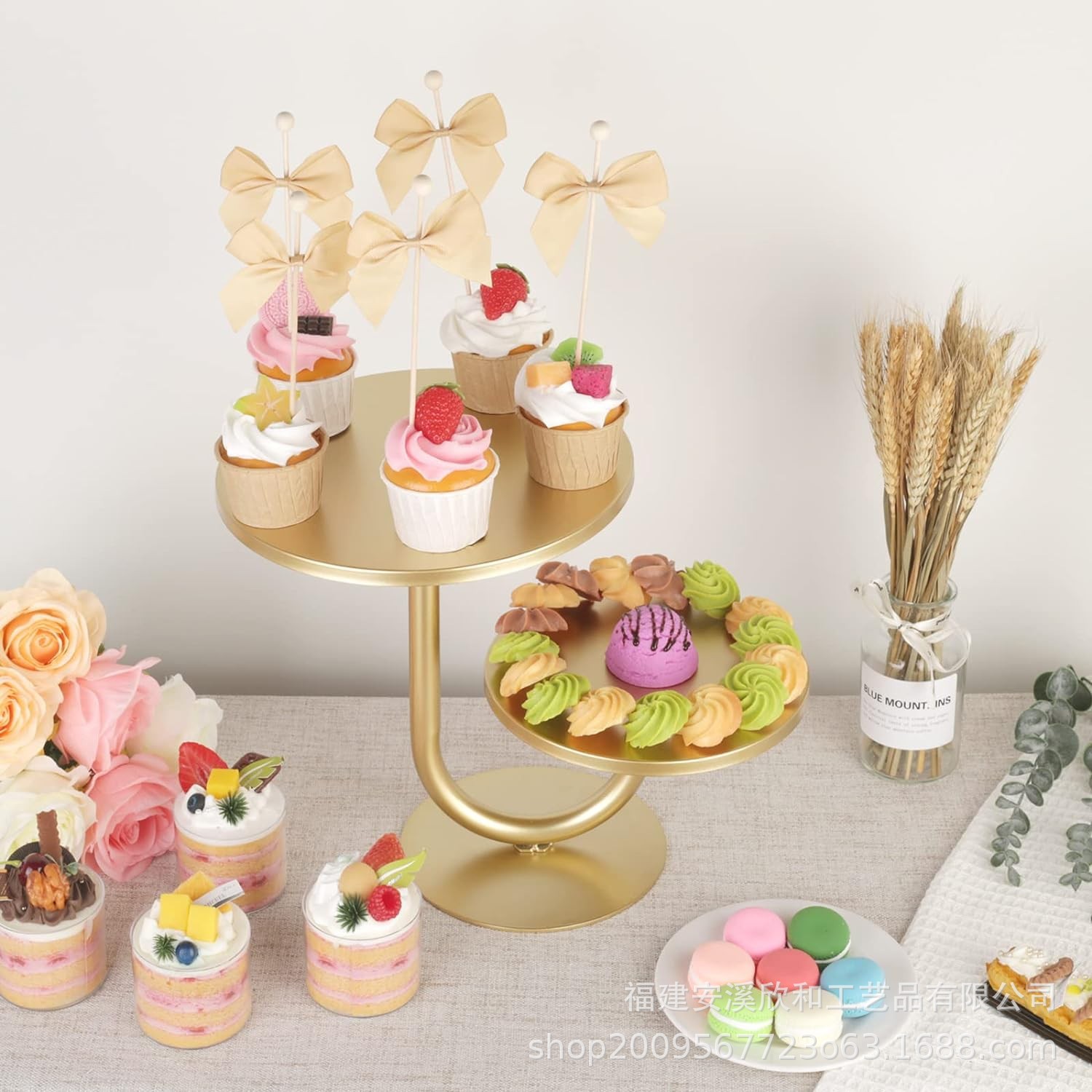 Fiesta de exhibición de pastel de hierro estante de exhibición de pastel de arte estante de exhibición de arena amarillo transfronterizo amarillo dorado redondo doble capa