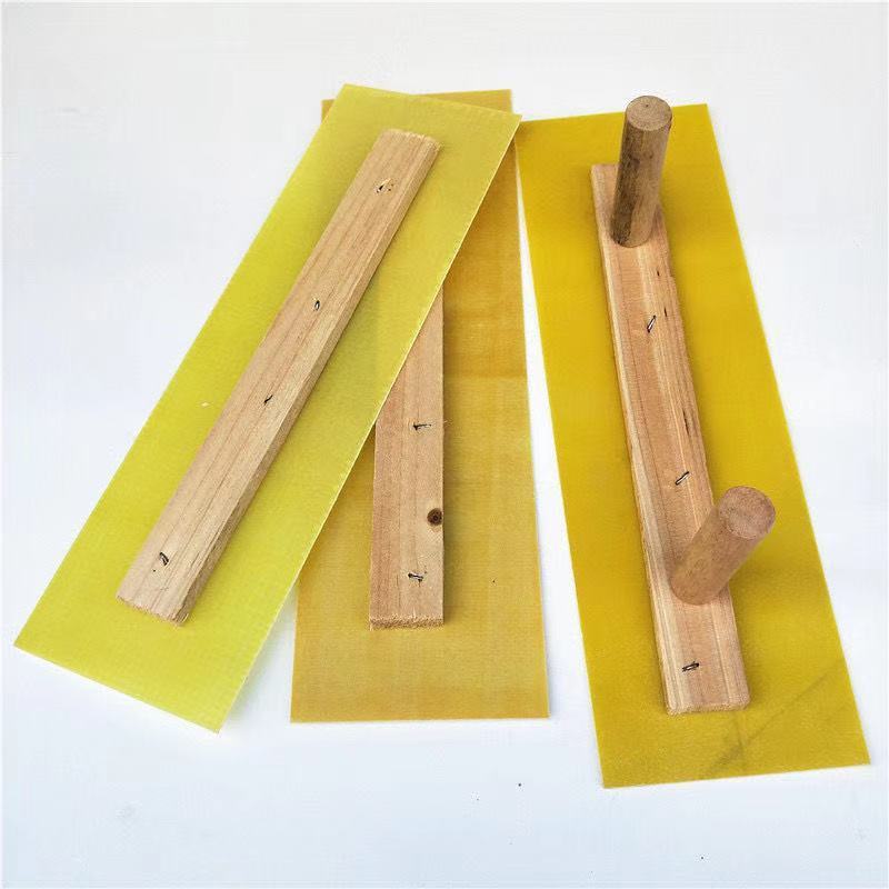 厂家批发 批墙工具双柄大刮板 双柄刮板黄色塑料大板 泥工大刮刀