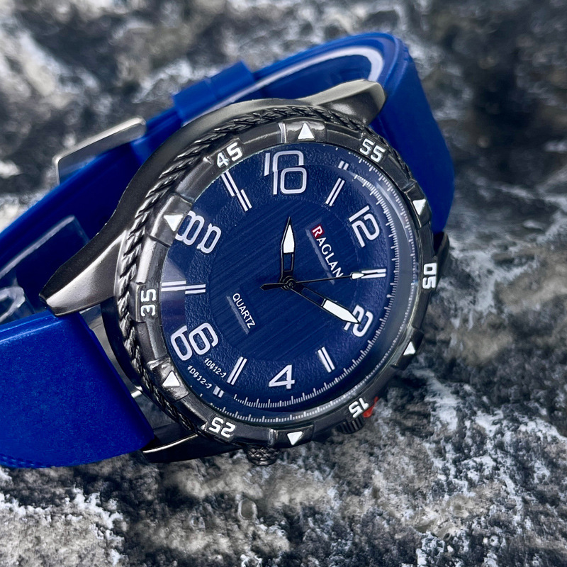 Hot Selling Fashion Cool Men Watch Sports Silicone Watch Men's Quartz Watch_voghion.com