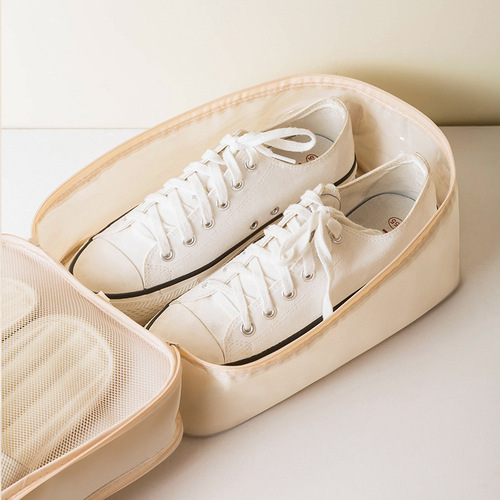 Outdoor shoe bag organizer with three layers, thickened dustproof, convenient shoe storage bag for travel, easy to carry and store.