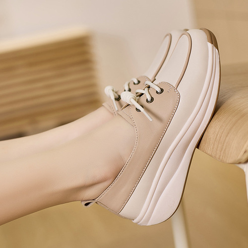 35-44 large size foreign trade mother's shoes autumn new style comfortable soft bottom soft surface breathable white shoes casual rocking shoes