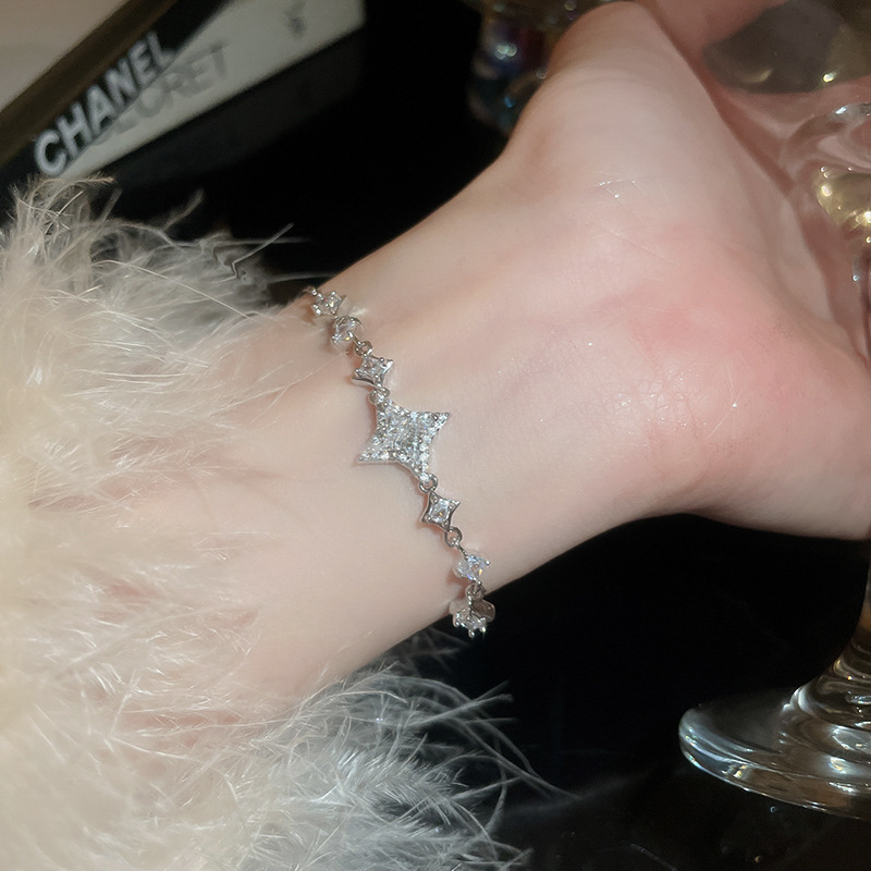 Pulsera de letras de ácido acético de circón Moda exquisita pulsera de viento frío ligero lujo temperamento de alta gama al por mayor