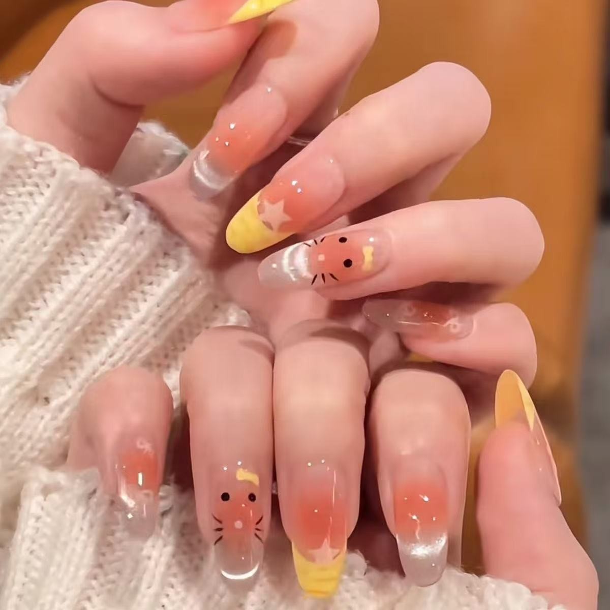 Armor usado a mano puro hecho a mano estilo ins chica caliente francesa piezas de uñas dulces y frescas uñas postizas 10 piezas