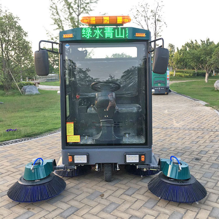 学校景区扫地机厂家充电扫地车封闭式扫路机厂家