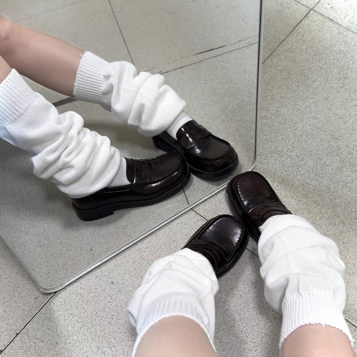 JK Japanese Flat Bubble Socks School for Widened Slimming Creamy White Foot-in-the-leg Elephant Socks
