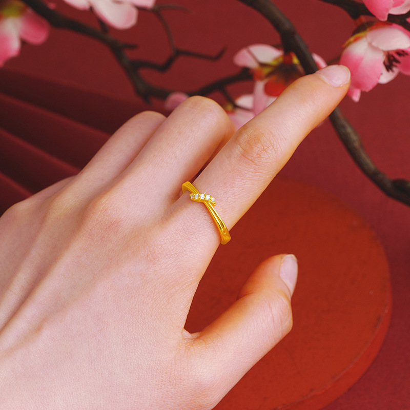 Simple anillo de diamantes de las mujeres de moda elegante todo fósforo diamante incrustado aleación de cobre joyería ajustable suministro directo de fábrica