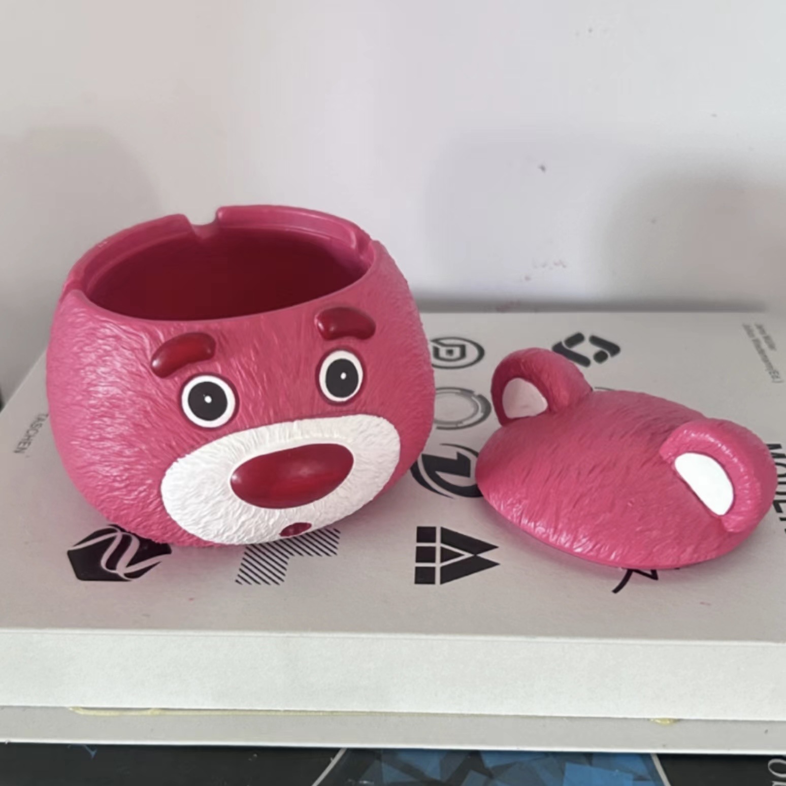 딸기 곰 재떨이 흰색 배아 "10*8cm]