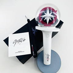 Straykids新二代応援棒蛍光棒ファンコンサート応援道具周辺同モデル