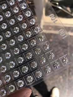 1 karat Moissanite White Diamond bare stone 1ct near NET 6.5mm ultra-white eight hearts and eight arrows with certificate with black card