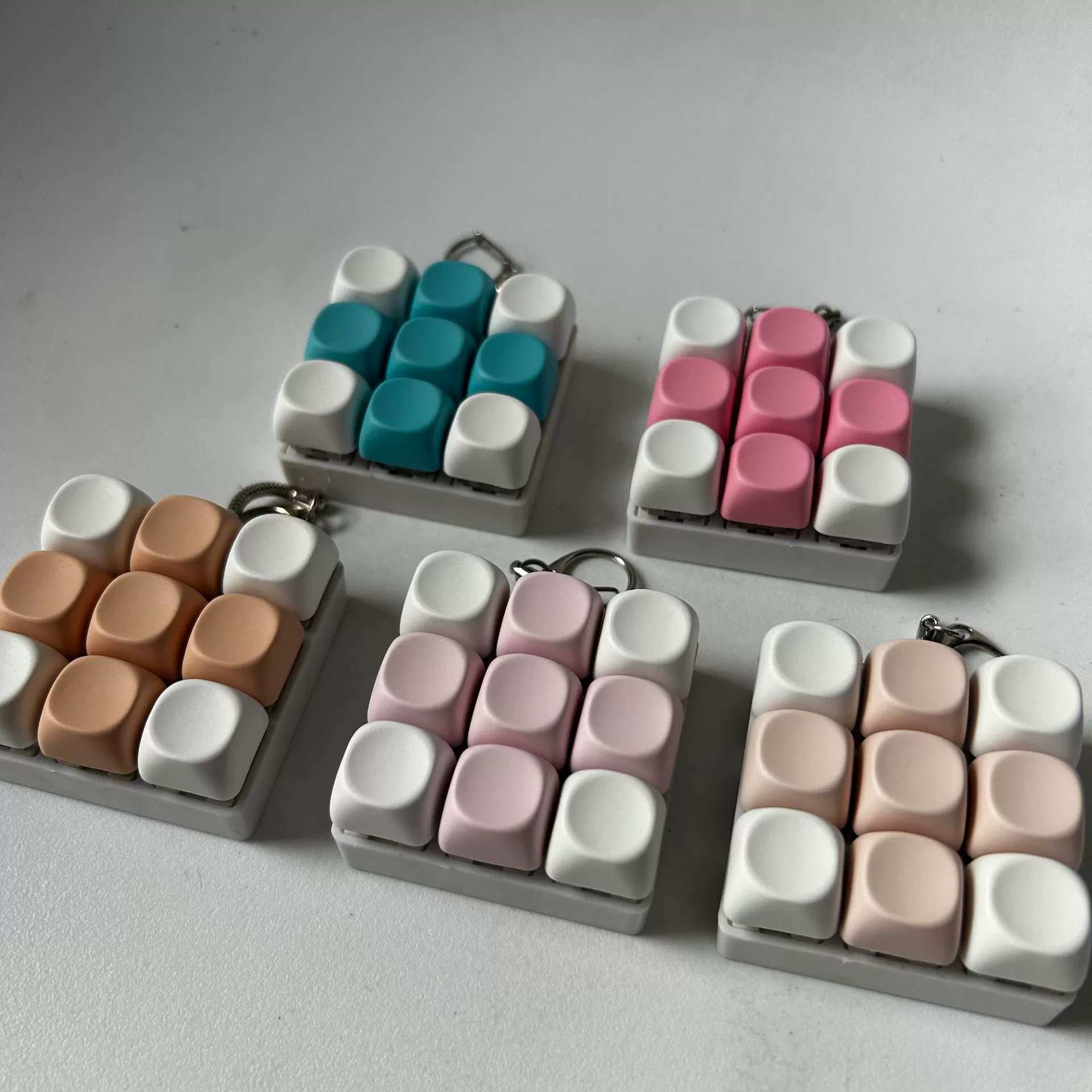 Девять ключей для декомпрессии в офисе Клавиатура для ключей игрушка
