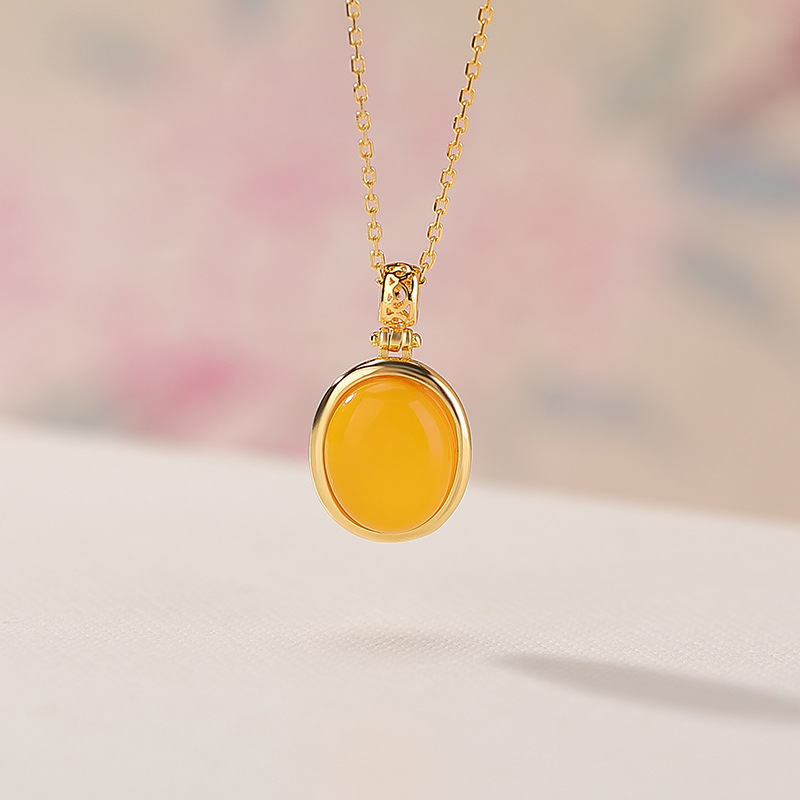 Mặt dây chuyền bạc S925 mạ vàng hình tròn cổ điển đính mã não đỏ tự nhiên và hổ phách — Mẫu màu hổ phách - Mặt dây chuyền đơn (không bao gồm dây)