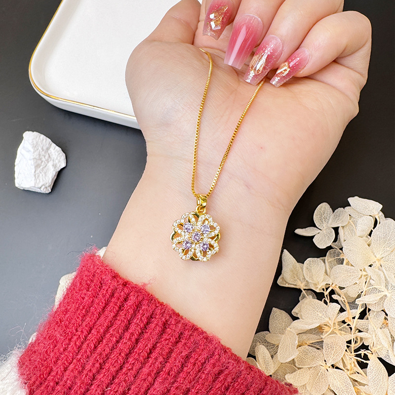 Vietnam oro de arena ligero de lujo hueco collar de pétalos de aleación de cobre amatista joyas de nicho de diseño al por mayor