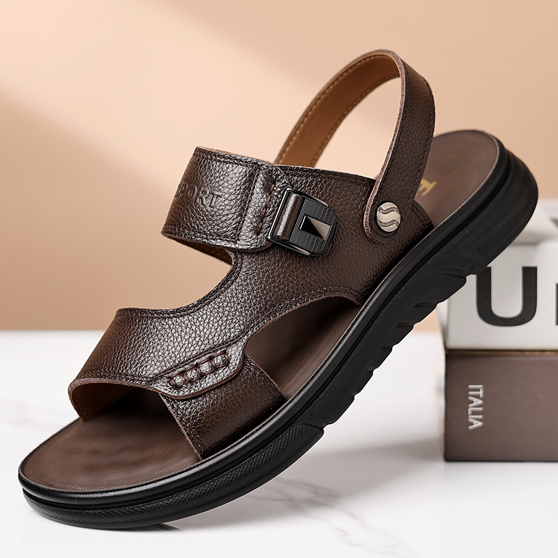 Genuine Leather Sandals for Men, Trendy Style, First-Layer Cowhide Beach Shoes, Non-Slip, Wear-Resistant Slippers, Soft-Soled Shoes for Middle-Aged and Elderly Dads Genuine Leather Sandals for Men, Trendy Style, First-Layer Cowhide Beach Shoes, Non-Slip, Wear-Resistant Slippers, Soft-Soled Shoes for Middle-Aged and Elderly Dads