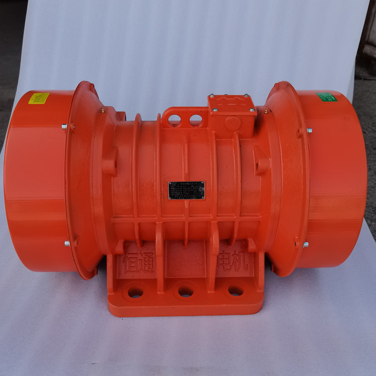 千业 防尘高防护等级振动电机 HT-5-50-2-370安装尺寸110X175