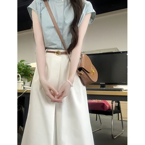 Summer shirt, age-reducing fashion, new temperament blue top, French casual high waist skirt, two-piece set