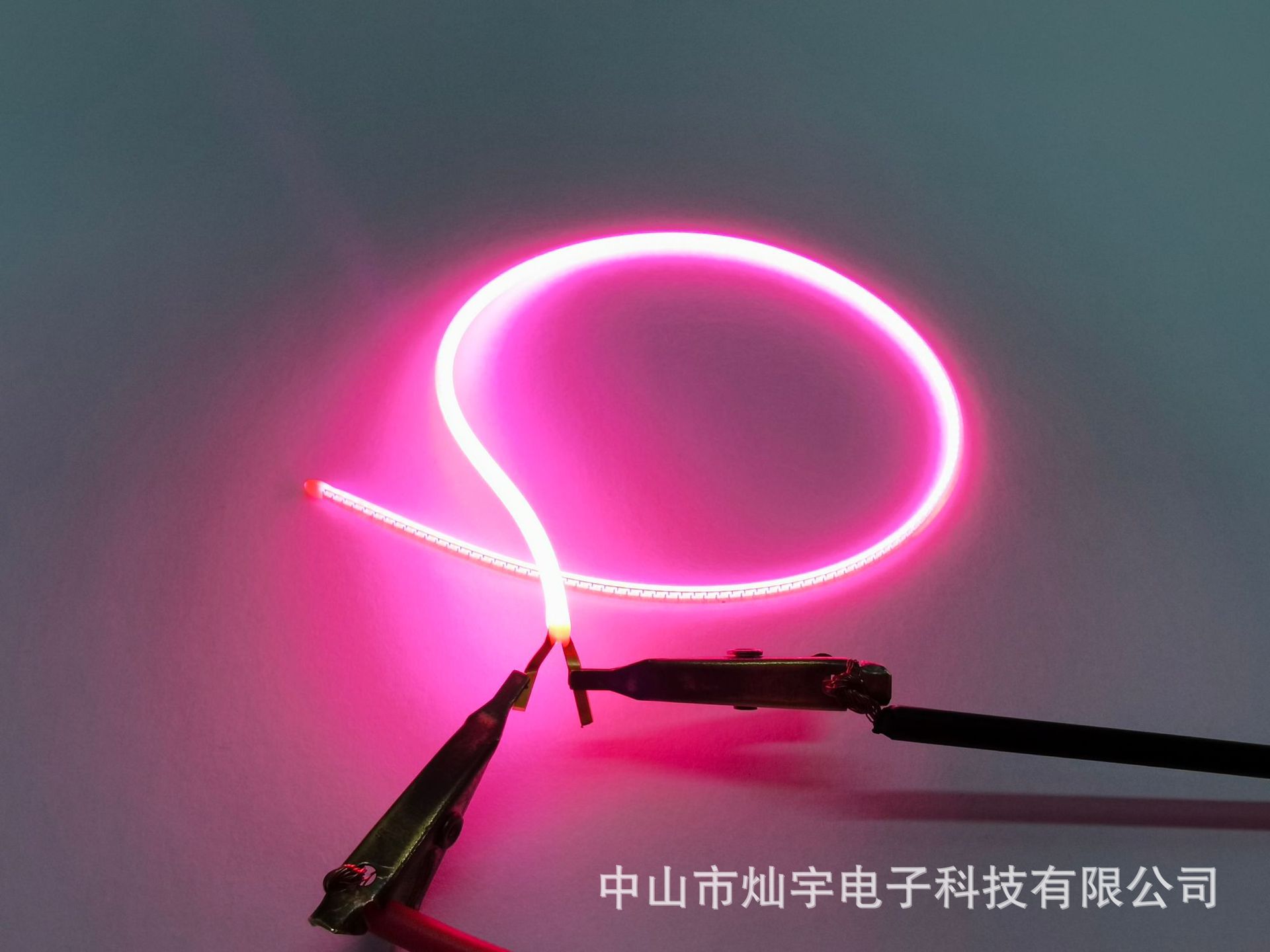 213mm--ánh sáng hồng--3V