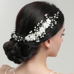 韓国式の精巧な手作りの陶磁器のバラの挿し木の花嫁の髪飾りの小さい清新な真珠の花の結婚のウェディングドレスの頭飾り