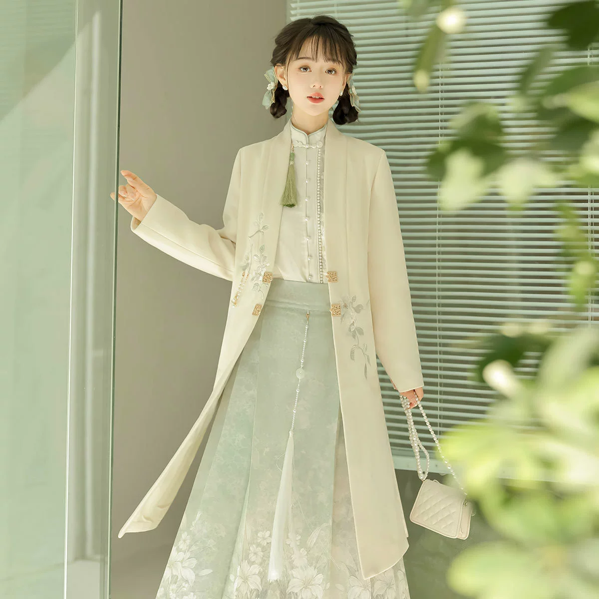 Оригинальный дизайн теплый Ян Хань Юань Су женский дикий пальто осень-зима длинное пальто 8969