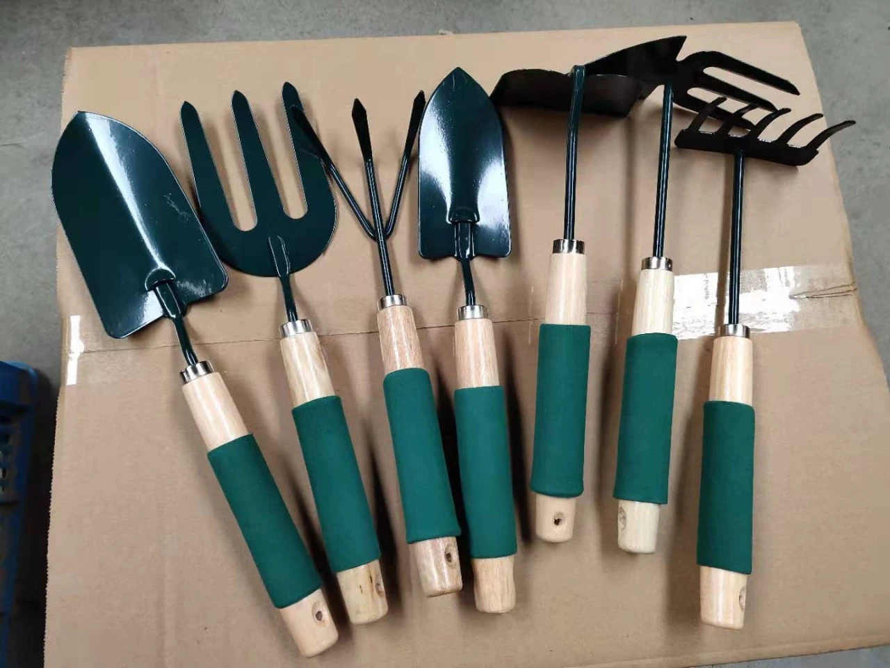 Производитель поставляет губчатую ручку садовый инструмент 7 комплектов, садовая лопата, тройная вилка, двойного назначения