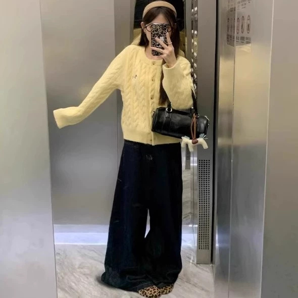 Qadın sarı trikotaj hırka, qısa jaket, uzunqol sviter