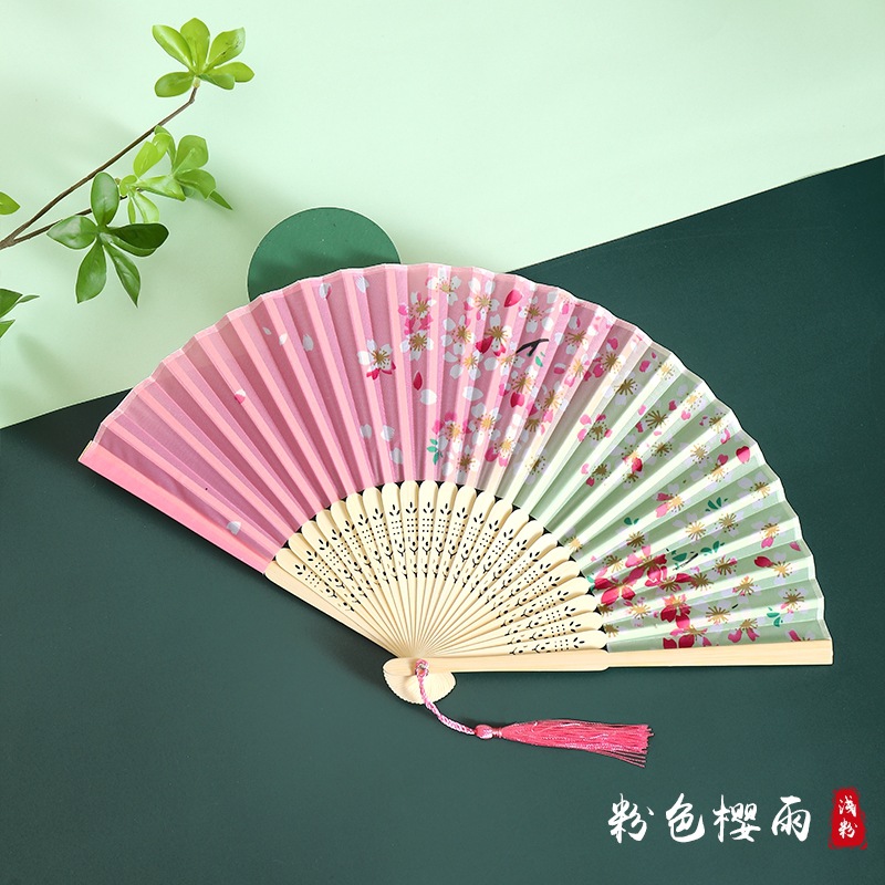 Ventilador plegable de estilo chino de verano estilo antiguo de alta gama Hanfu cheongsam abanico chino abanico de baile plegable para niños abanico de bambú