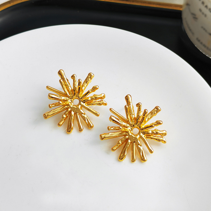 Retro Geometric Copper Plating Ear Studs 1 Pair