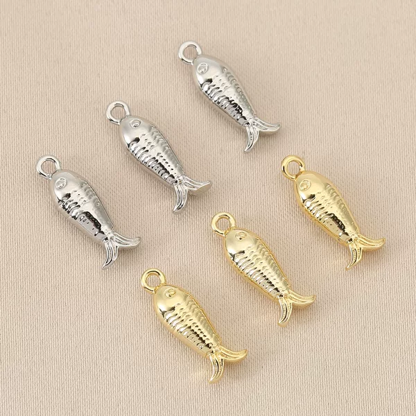 Copper 18K real gold color fish pendant diy accessories necklace earrings handmade jewelry semi-finished pendant pendant wholesale